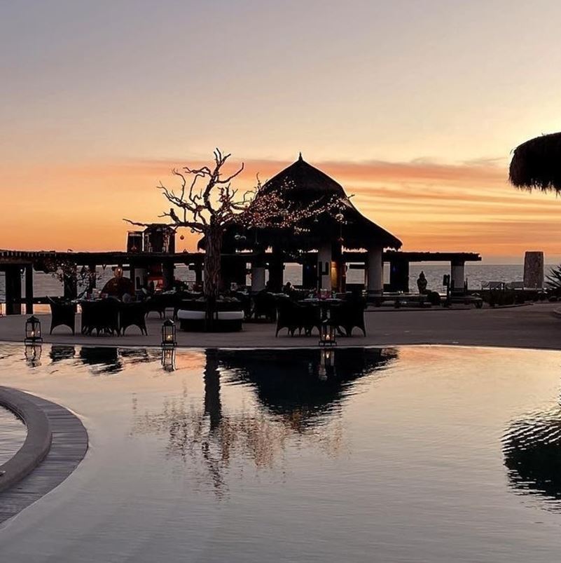 Pool Area At Rosewood Resort